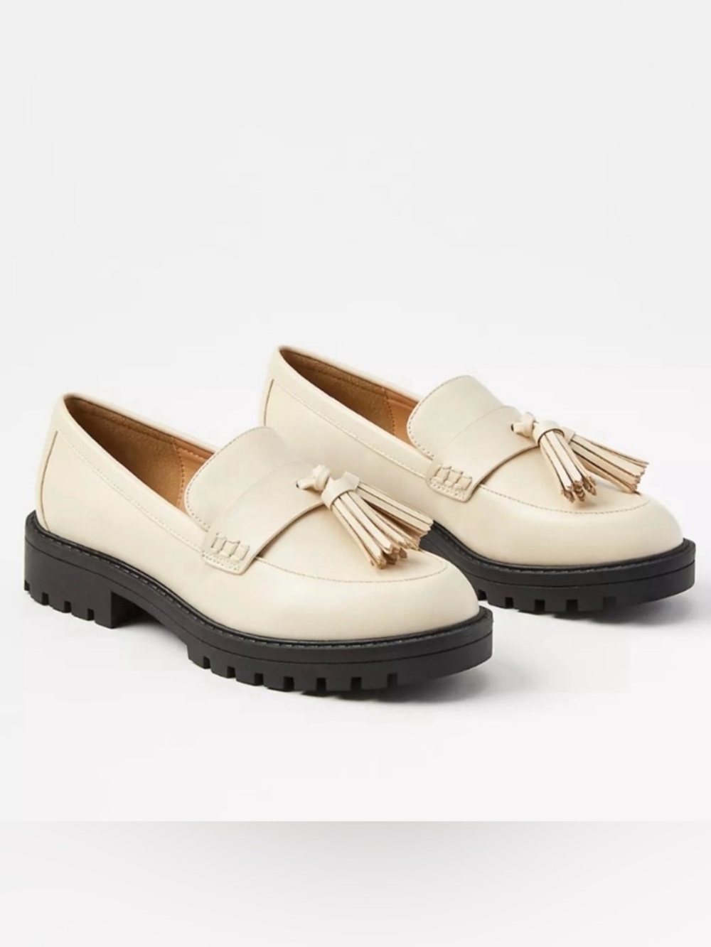 Ann Taylor LOFT Dusty Bone Cream Tan Lug Missy Sole Tassle Loafers NWT